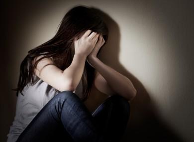 ജൂനിയര്‍ ആര്‍ട്ടിസ്റ്റ് മയക്കുമരുന്ന് നല്‍കി ലൈംഗികമായി പീഡിപ്പിച്ചതായി നടിയുടെ പരാതി  