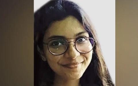 മരട് മുസ്ലിം പള്ളിക്കു സമീപം പ്ലസ് ടു വിദ്യാർത്ഥിനി ജീവനൊടുക്കിയ നിലയിൽ മരട് മുസ്ലിം പള്ളിക്കു സമീപം പ്ലസ് ടു വിദ്യാർത്ഥിനി ജീവനൊടുക്കിയ നിലയിൽ