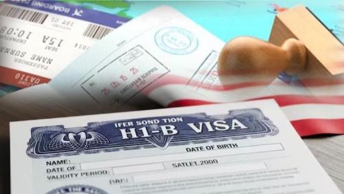 വ്യാജ ബിരുദങ്ങൾ, രാഷ്ട്രീയ സമ്മർദം, ആൾമാറാട്ടം: എച്ച്-1ബി വിസകളിൽ വ്യാപക തട്ടിപ്പെന്ന് ആരോപണം