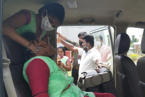 ആന്ധ്ര പ്രദേശിലെ കമ്പനിയിൽ വാതക ചോർച്ച: 50 തൊഴിലാളികൾ ആശുപത്രിയിൽ ആന്ധ്ര പ്രദേശിലെ കമ്പനിയിൽ വാതക ചോർച്ച: 50 തൊഴിലാളികൾ ആശുപത്രിയിൽ