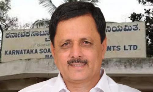 റെയ്ഡിൽ ആറ് കോടി കണ്ടെത്തിയതിന് പിന്നാലെ കെ.സി.ഡി.എൽ ചെയർമാൻ സ്ഥാനം രാജിവെച്ച് എം.എൽ.എ മദൽ വിരുപാക്ഷപ്പ റെയ്ഡിൽ ആറ് കോടി കണ്ടെത്തിയതിന് പിന്നാലെ കെ.സി.ഡി.എൽ ചെയർമാൻ സ്ഥാനം രാജിവെച്ച് എം.എൽ.എ മദൽ വിരുപാക്ഷപ്പ