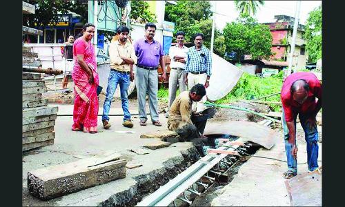 ഏനാ­ത്ത് പാ­ലം നി­ർ‍മ്മാ­ണം അന്തി­മഘട്ടത്തി­ൽ‍