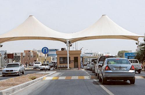 ഒമാന്‍റെ കര അതിര്‍ത്തികൾ അടയ്ക്കാന്‍ തീരുമാനം