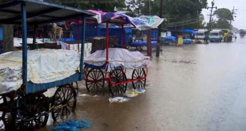 കനത്ത മഴ; തമിഴ്നാട്ടിൽ ആറ് ജില്ലയിൽ റെഡ് അലർട്ട്
