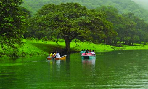 സലാ­ല ഖരീഫ് ഫെ­സ്റ്റി­വലിന് തു­ടക്കമാ­യി­