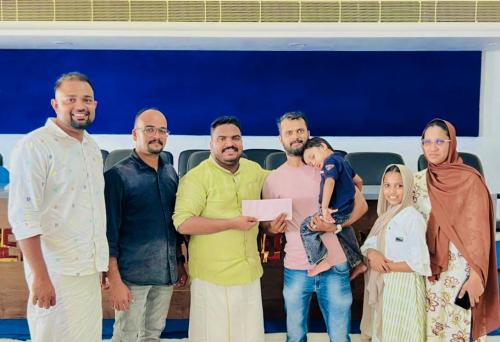 സമ്മാന തുക കൈമാറി