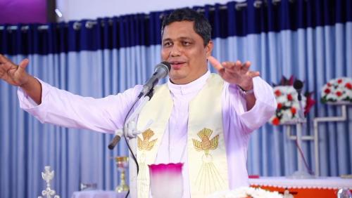 വിഴിഞ്ഞം സമരക്കാരെ രാജ്യദ്രോഹികളായി ചിത്രീകരിക്കാനുള്ള ശ്രമം വിലപ്പോകില്ലെന്ന് ആർച്ച് ബിഷപ്പ് ജോസഫ് പാംപ്ലാനി വിഴിഞ്ഞം സമരക്കാരെ രാജ്യദ്രോഹികളായി ചിത്രീകരിക്കാനുള്ള ശ്രമം വിലപ്പോകില്ലെന്ന് ആർച്ച് ബിഷപ്പ് ജോസഫ് പാംപ്ലാനി