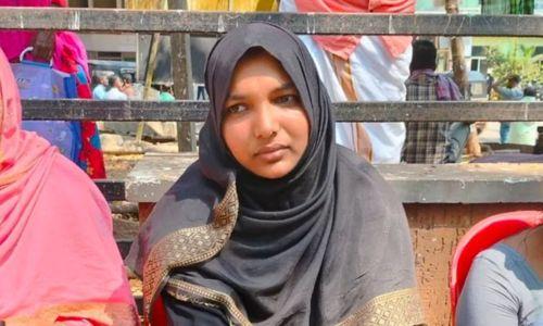 ഹർഷിനയുടെ വയറ്റിൽ കത്രിക കുടുങ്ങിയ സംഭവം; മൂന്ന് പ്രതികൾക്ക് ജാമ്യം, രണ്ടാം പ്രതി എവിടെയെന്ന് കോടതി ഹർഷിനയുടെ വയറ്റിൽ കത്രിക കുടുങ്ങിയ സംഭവം; മൂന്ന് പ്രതികൾക്ക് ജാമ്യം, രണ്ടാം പ്രതി എവിടെയെന്ന് കോടതി