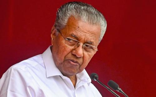 ആലപ്പുഴയിൽ രാഷ്ട്രീയ വെടിക്കെട്ട്: എസ്എൻഡിപിയെയും എൻഎസ്എസിനെയും ഒരുപോലെ ലക്ഷ്യമിട്ട് പിണറായി