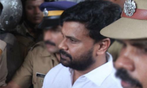 ദിലീപിന്റെ ജാമ്യാപേക്ഷ ഈ മാസം 26ലേക്കു മാറ്റി 