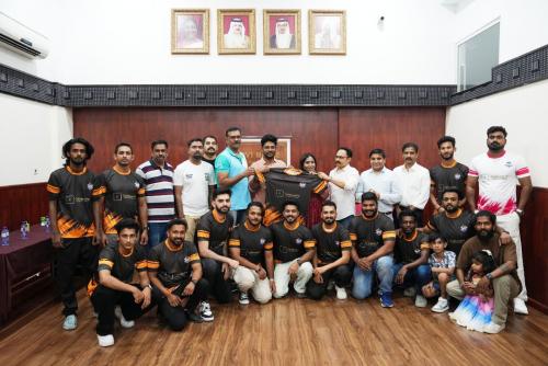 ആര്യൻസ് എഫ് സി യുടെ ഈ സീസണിലേക്ക് ഉള്ള ജേഴ്സി പ്രകാശനം ചെയ്തു ആര്യൻസ് എഫ് സി യുടെ ഈ സീസണിലേക്ക് ഉള്ള ജേഴ്സി പ്രകാശനം ചെയ്തു