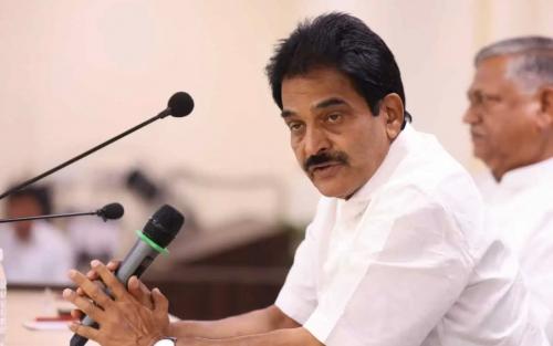 ആഭ്യന്തരമന്ത്രി ഒളിച്ചോടുന്നു, സഭയിൽ 12 ദിവസം ആബ്‌സെന്റ്: ആരോപണവുമായി കെ.സി. വേണുഗോപാൽ