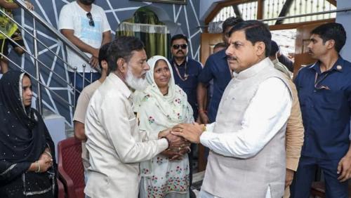 ചുമമരുന്ന് ദുരന്തം: മധ്യപ്രദേശിൽ മരിച്ച കുട്ടികളുടെ എണ്ണം 20 ആയി; വൃക്ക തകരാറിലായി അഞ്ച് കുട്ടികൾ