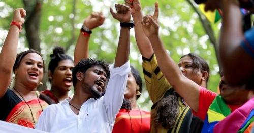 ട്രാൻസ്ജെൻഡേഴ്സിനെ പോലീസ് സേനയുടെ ഭാഗമാക്കാനൊരുങ്ങി കേരള സർക്കാർ ട്രാൻസ്ജെൻഡേഴ്സിനെ പോലീസ് സേനയുടെ ഭാഗമാക്കാനൊരുങ്ങി കേരള സർക്കാർ