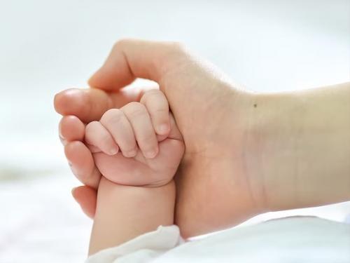 കേരളത്തിൽ വീട്ടുപ്രസവങ്ങൾ കൂടുന്നു; ഒരു വർഷത്തിനിടെ മരിച്ചത് ഒമ്പത് നവജാത ശിശുക്കൾ