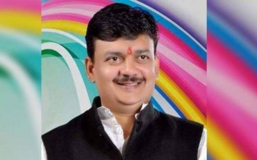 മഹാരാഷ്ട്രയിലെ ഏക കോൺഗ്രസ് എംപി ബാലു ധനോർക്കർ അന്തരിച്ചു മഹാരാഷ്ട്രയിലെ ഏക കോൺഗ്രസ് എംപി ബാലു ധനോർക്കർ അന്തരിച്ചു