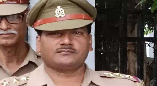 മകൾ ബലാത്സംഗം ചെയ്യപ്പെട്ടെന്ന പരാതി ബോധിപ്പിക്കാനെത്തിയ മാതാവിനെ ബലാത്സംഗം ചെയ്ത് പൊലീസുകാരൻ മകൾ ബലാത്സംഗം ചെയ്യപ്പെട്ടെന്ന പരാതി ബോധിപ്പിക്കാനെത്തിയ മാതാവിനെ ബലാത്സംഗം ചെയ്ത് പൊലീസുകാരൻ