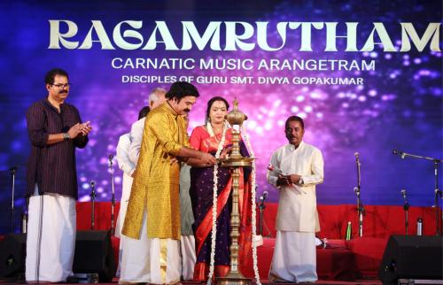 ഇന്ത്യൻ സംഗീത പാരമ്പര്യം പുതുതലമുറയിലേക്ക് പകരണം, സ്നേഹം പടരണം; കുഴൽമന്ദം രാമകൃഷ്ണൻ ഇന്ത്യൻ സംഗീത പാരമ്പര്യം പുതുതലമുറയിലേക്ക് പകരണം, സ്നേഹം പടരണം; കുഴൽമന്ദം രാമകൃഷ്ണൻ