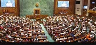 വനിതാ സംവരണ ബിൽ ലോക്സഭയിൽ; കനത്ത പ്രതിഷേധവുമായി പ്രതിപക്ഷം