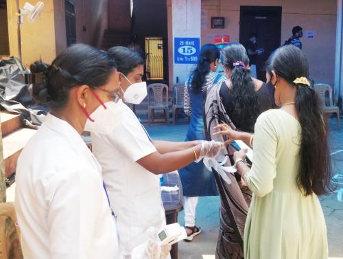 സംസ്ഥാനത്ത് കനത്ത പോളിങ്; വോട്ടെടുപ്പ് പൊതുവിൽ സമാധാനപരം