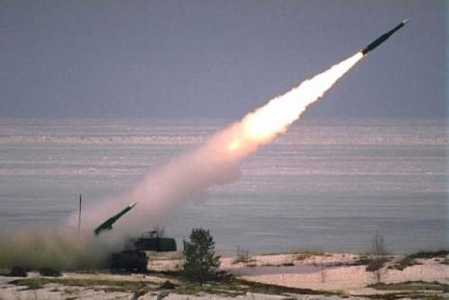 സൗദിയിലേക്ക് ഹൂതി ഷെല്ലാക്രമണം; കുട്ടികളടക്കം മൂന്ന് പേർക്ക് പരിക്ക്