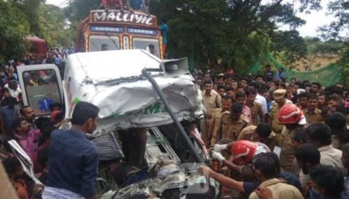പാലക്കാട്ടെ വാഹനാപകടം: മരണം എട്ടായി പാലക്കാട്ടെ വാഹനാപകടം: മരണം എട്ടായി