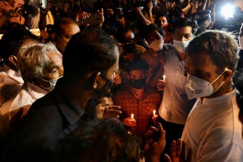 ചർച്ച വിജയം; എൽജിഎസ് ഉദ്യോഗാർത്ഥികൾ സമരം അവസാനിപ്പിച്ചു ചർച്ച വിജയം; എൽജിഎസ് ഉദ്യോഗാർത്ഥികൾ സമരം അവസാനിപ്പിച്ചു