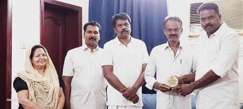 ബാഹുലേയൻ ഏഴംകുളത്തിനു യാത്രയയപ്പ് നൽകി ബാഹുലേയൻ ഏഴംകുളത്തിനു യാത്രയയപ്പ് നൽകി