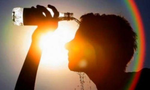 ഉഷ്ണതരംഗം; 24 മണിക്കൂർ കൂടി സമാന സാഹചര്യം, ജാഗ്രതാ നിർദ്ദേശം ഉഷ്ണതരംഗം; 24 മണിക്കൂർ കൂടി സമാന സാഹചര്യം, ജാഗ്രതാ നിർദ്ദേശം