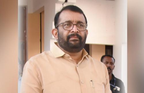സ്പീക്കറുടെ ഫ്ലാറ്റിൽ കസ്റ്റംസ് പരിശോധന