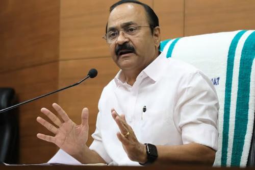 മുഖ്യമന്ത്രിയുടെ ഹിന്ദു ഐക്യവേദി കൂടിക്കാഴ്ച; വി. ഡി. സതീശനെതിരെ എൻഎസ്എസും കോൺഗ്രസും രംഗത്ത്