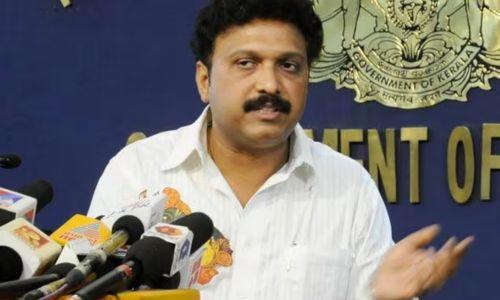 പുക പരിശോധനയിൽ സംസ്ഥാന സർക്കാരിന് ഒന്നും ചെയ്യാനാകില്ലെന്ന് കെ ബി ഗണേഷ്കുമാർ, വലഞ്ഞ് വാഹന ഉടമകൾ പുക പരിശോധനയിൽ സംസ്ഥാന സർക്കാരിന് ഒന്നും ചെയ്യാനാകില്ലെന്ന് കെ ബി ഗണേഷ്കുമാർ, വലഞ്ഞ് വാഹന ഉടമകൾ