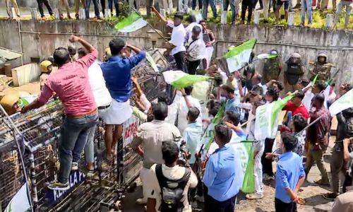സിദ്ധാർത്ഥന്റെ മരണം; MSF പ്രതിഷേധത്തിൽ സംഘ‍‌ർഷം, ജലപീരങ്കി പ്രയോഗിച്ചു