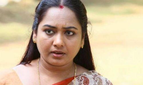 രജ്ഞിത്ത് അന്വേഷണം നേരിടണം, ഇല്ലെങ്കിൽ കേസ് തേഞ്ഞുമാഞ്ഞ് പോകും: നടി ഉഷ രജ്ഞിത്ത് അന്വേഷണം നേരിടണം, ഇല്ലെങ്കിൽ കേസ് തേഞ്ഞുമാഞ്ഞ് പോകും: നടി ഉഷ