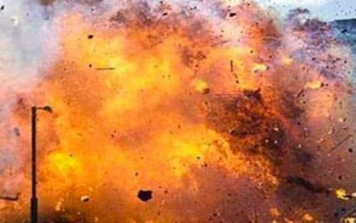 സുവര്ണ ക്ഷേത്രത്തിന് സമീപത്ത് സ്ഫോടനം, അഞ്ച് പേര് അറസ്റ്റിലായെന്ന് പൊലീസ് സുവര്ണ ക്ഷേത്രത്തിന് സമീപത്ത് സ്ഫോടനം, അഞ്ച് പേര് അറസ്റ്റിലായെന്ന് പൊലീസ്