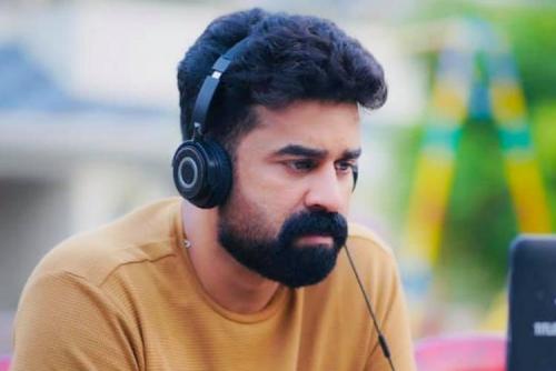 പീഡനക്കേസ്; വിജയ് ബാബു ഒളിവിലെന്ന് പൊലീസ് പീഡനക്കേസ്; വിജയ് ബാബു ഒളിവിലെന്ന് പൊലീസ്