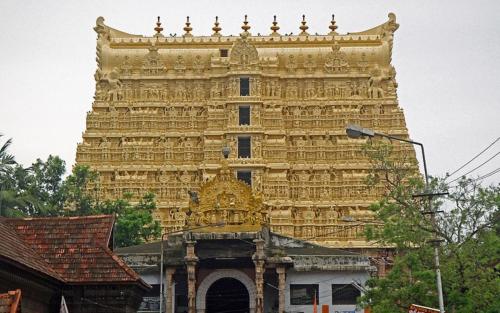പത്മനാഭസ്വാമി ക്ഷേത്രത്തിന് മുകളില് “നോ ഫ്ലൈയിംഗ് സോണ്‘ പ്രഖ്യാപിക്കണമെന്ന് ആവശ്യം പത്മനാഭസ്വാമി ക്ഷേത്രത്തിന് മുകളില് “നോ ഫ്ലൈയിംഗ് സോണ്‘ പ്രഖ്യാപിക്കണമെന്ന് ആവശ്യം