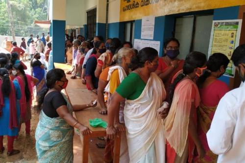 തെരഞ്ഞെടുപ്പ് പ്രവർ‍ത്തനം നടത്തിയവരും വോട്ടർമാരും കൊറോണ ലക്ഷണങ്ങളുണ്ടെങ്കിൽ ടെസ്റ്റ് നടത്തണം; ആരോഗ്യ വകുപ്പ്