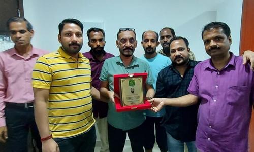 യാത്രയയപ്പ് നൽകി