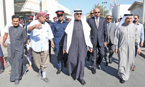 സി­ത്ര സെ­ൻ­ട്രൽ മാ­ർ­ക്കറ്റ് ഗവർ­ണർ സന്ദർ­ശി­ച്ചു­