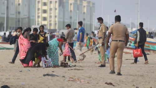 തമിഴ്നാട്ടിൽ കൂടുതൽ നിയന്ത്രണങ്ങൾ; ഞായറാഴ്ച സമ്പൂർണ ലോക്ക്ഡൗൺ തമിഴ്നാട്ടിൽ കൂടുതൽ നിയന്ത്രണങ്ങൾ; ഞായറാഴ്ച സമ്പൂർണ ലോക്ക്ഡൗൺ