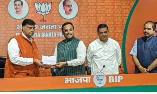 കോൺഗ്രസ് ദേശീയ സെക്രട്ടറി അജയ് കപൂർ ബിജെപിയിൽ ചേർന്നു