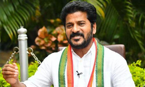 ആരാധകരുടെ പ്രവര്ത്തികള്ക്ക് താരങ്ങള്ക്കും ഉത്തരവാദിത്തം’; നിലപാടിലുറച്ച് രേവന്ത് റെഡ്ഡി ആരാധകരുടെ പ്രവര്ത്തികള്ക്ക് താരങ്ങള്ക്കും ഉത്തരവാദിത്തം’; നിലപാടിലുറച്ച് രേവന്ത് റെഡ്ഡി