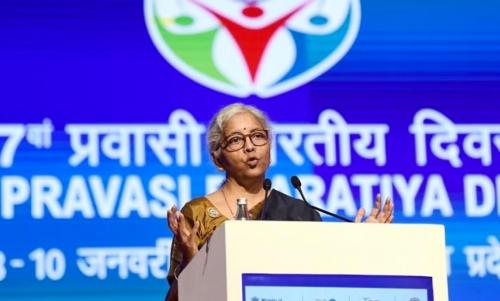 പ്രവാസികൾ ഇന്ത്യയുടെ യഥാർത്ഥ അംബാസിഡർമാർ; 2022ൽ രാജ്യത്തെത്തിച്ചത് 100ബില്യൺ ഡോളറെന്ന് നിർമലാ സീതാരാമൻ പ്രവാസികൾ ഇന്ത്യയുടെ യഥാർത്ഥ അംബാസിഡർമാർ; 2022ൽ രാജ്യത്തെത്തിച്ചത് 100ബില്യൺ ഡോളറെന്ന് നിർമലാ സീതാരാമൻ