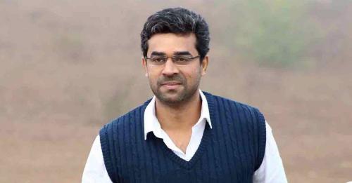 വിമാന ടിക്കറ്റ് കോടതിയിൽ ഹാജരാക്കി; 30ന് എത്തുമെന്ന് വിജയ്ബാബു വിമാന ടിക്കറ്റ് കോടതിയിൽ ഹാജരാക്കി; 30ന് എത്തുമെന്ന് വിജയ്ബാബു