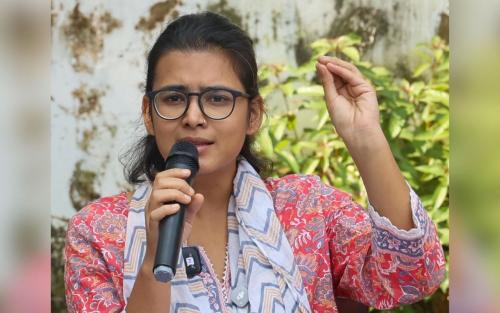 പൊലീസിന്റെ പീസ് ബോണ്ടിൽ ഒപ്പിടില്ലെന്ന് ഐസ പ്രസിഡന്റ് നേഹ ബോറ; ഹർജി കോടതി തള്ളി