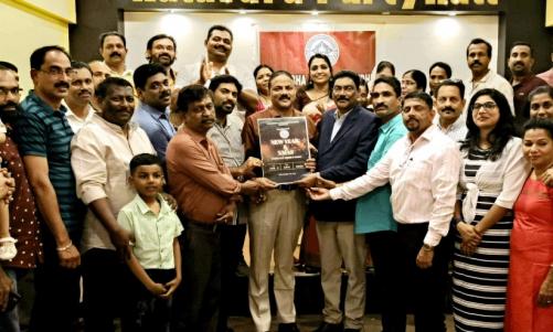 കുടുംബ സൗഹൃദ വേദി ക്രിസ്മസ് ന്യൂ ഇയർ പ്രോഗ്രാമിന്റെ പോസ്റ്റർ പ്രകാശനവും 51 അംഗ സ്വാഗതസംഘം കമ്മിറ്റി രൂപവത്കരണവും നടന്നു കുടുംബ സൗഹൃദ വേദി ക്രിസ്മസ് ന്യൂ ഇയർ പ്രോഗ്രാമിന്റെ പോസ്റ്റർ പ്രകാശനവും 51 അംഗ സ്വാഗതസംഘം കമ്മിറ്റി രൂപവത്കരണവും നടന്നു
