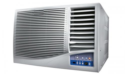 എയർ കണ്ടീ­ഷനർ പൊ­ട്ടി­ത്തെ­റി­ച്ച് വി­ദേ­ശി­ മരി­ച്ചു­