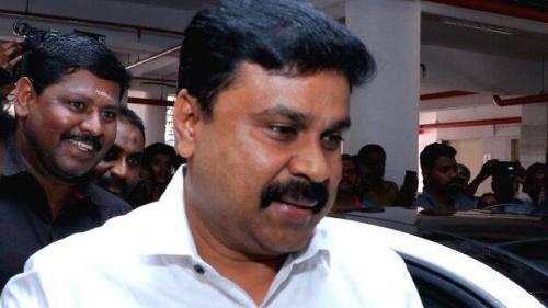 തനിക്കെതിരെയുള്ള കേസ് കെട്ടിച്ചമച്ചതെന്ന് ദിലീപ്; മുൻകൂർ ജാമ്യം തേടി ഹൈക്കോടതിയിൽ തനിക്കെതിരെയുള്ള കേസ് കെട്ടിച്ചമച്ചതെന്ന് ദിലീപ്; മുൻകൂർ ജാമ്യം തേടി ഹൈക്കോടതിയിൽ