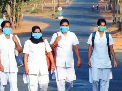 തൃശൂരിൽ നാളെ മുതൽ പണിമുടക്ക് പ്രഖ്യാപിച്ച് നഴ്സുമാർ തൃശൂരിൽ നാളെ മുതൽ പണിമുടക്ക് പ്രഖ്യാപിച്ച് നഴ്സുമാർ